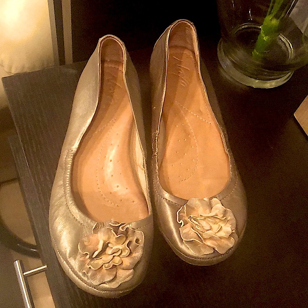 Naya Womens Flats Ballet Rustica Flower:Nickle